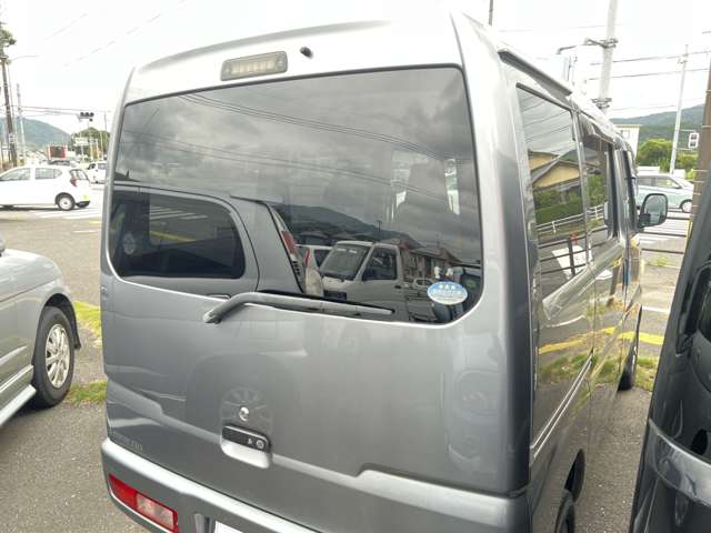 Mitsubishi Minicab Van 4