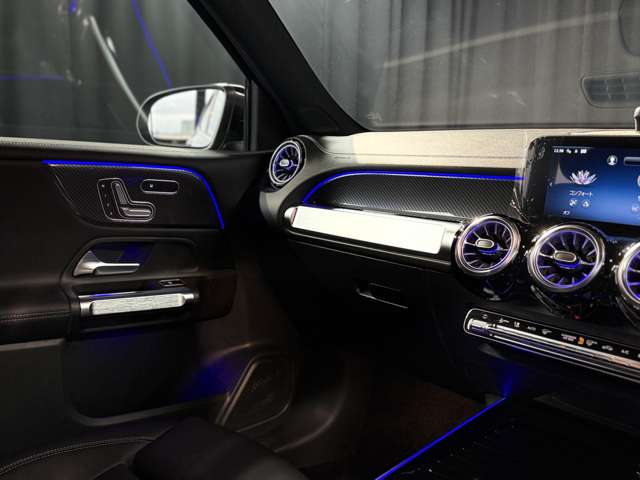 Mercedes-Benz GLB 11
