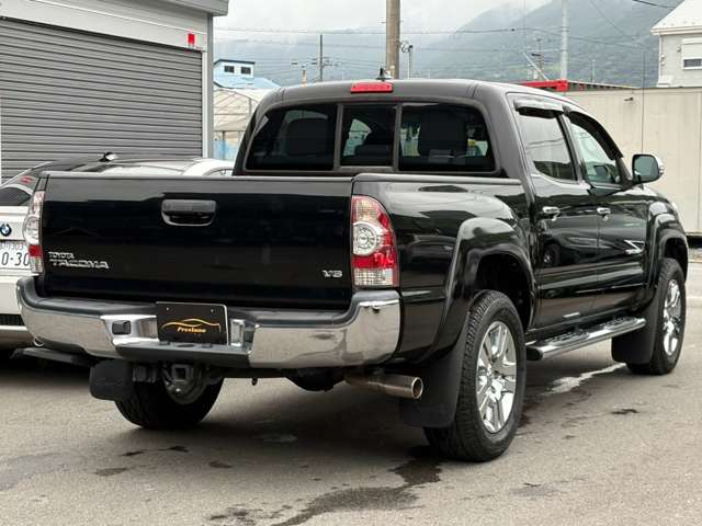 Toyota Tacoma 11