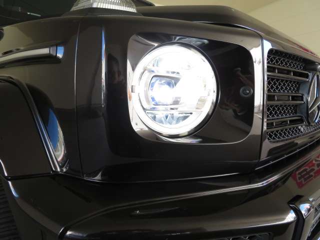 Mercedes-Benz G-Class 12
