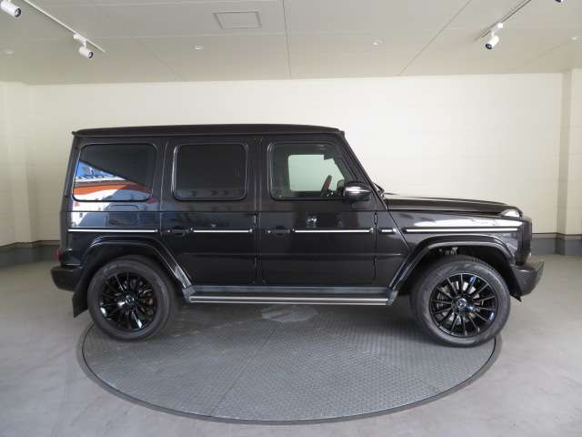 Mercedes-Benz G-Class 4