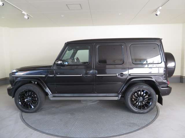 Mercedes-Benz G-Class 8