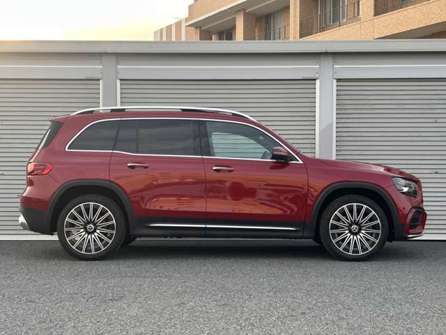 Mercedes-Benz GLB 11