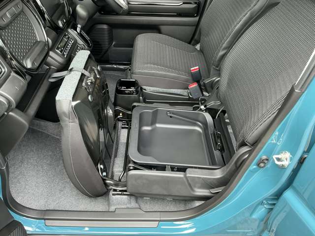 Mazda Flair Crossover 7