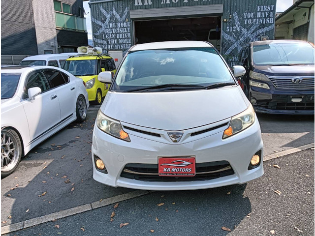 Toyota Estima 2
