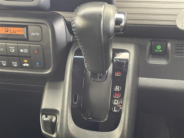 Honda N-VAN 9