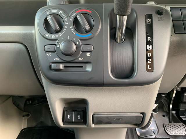 Suzuki Every 11