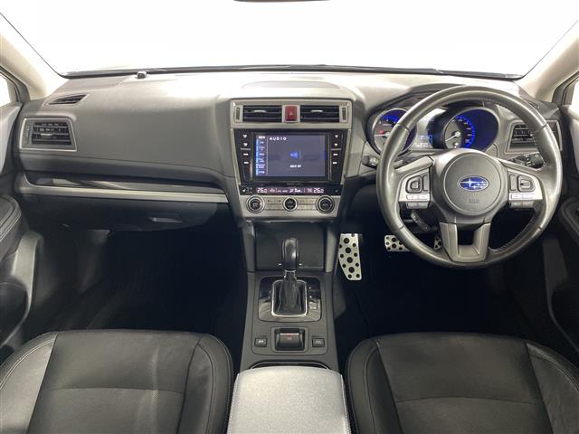 Subaru Legacy Outback 5