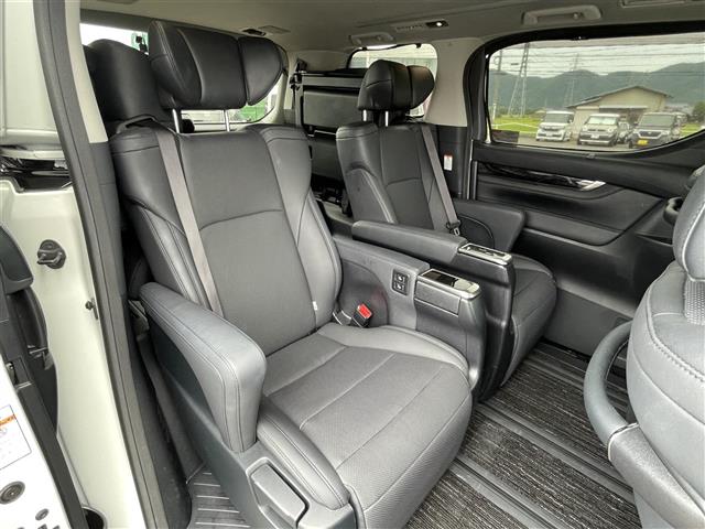 Toyota Alphard 10