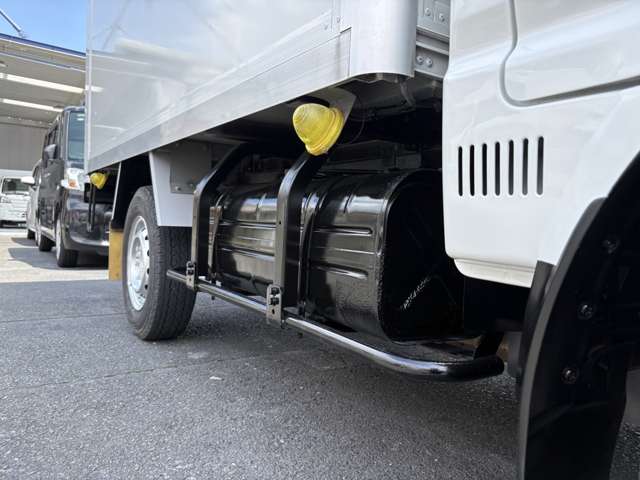 Mazda Bongo Truck 12
