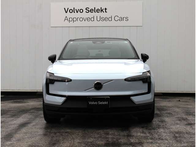 Volvo EX30 3