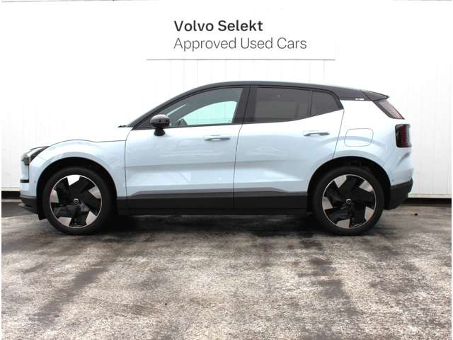 Volvo EX30 9