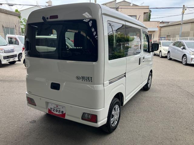 Daihatsu Hijet Cargo 5