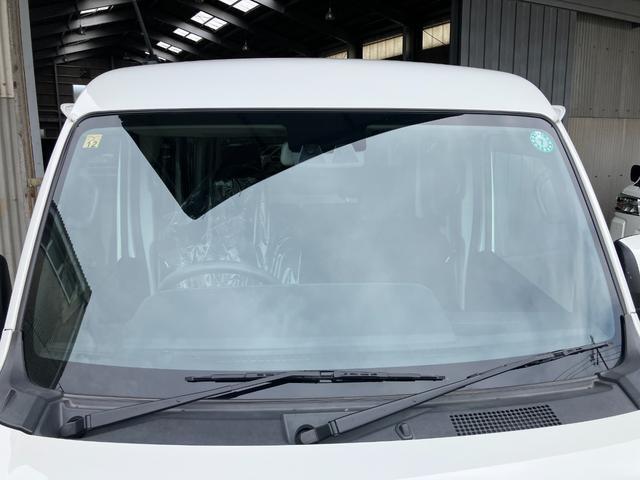 Daihatsu Hijet Cargo 9