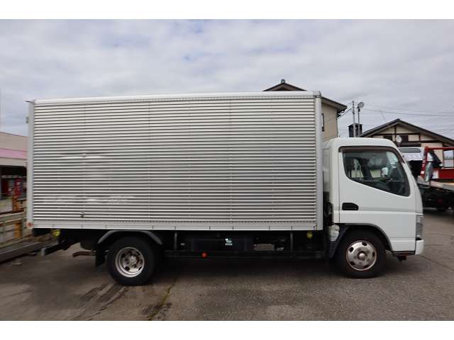 Mitsubishi Fuso Canter 2
