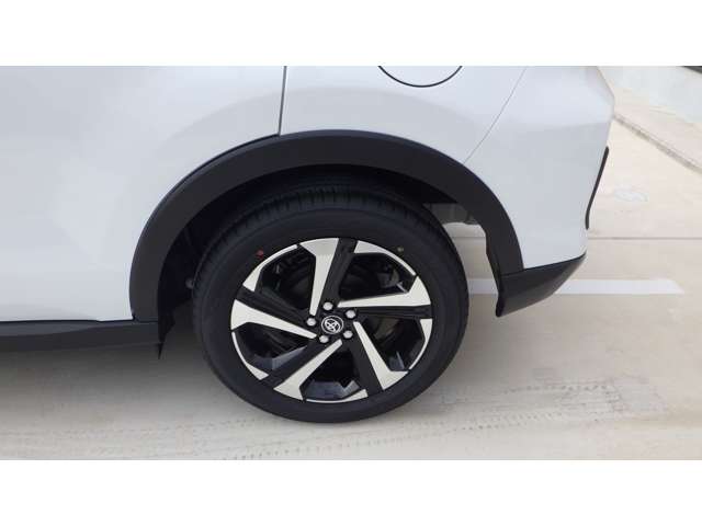 Toyota Raize 10