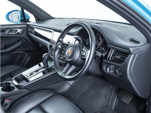 Porsche Macan 12