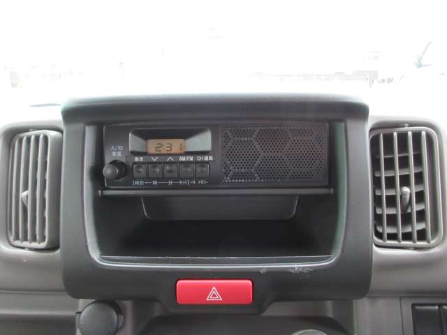 Mitsubishi Minicab Van 3