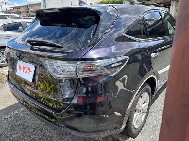 Toyota Harrier 3