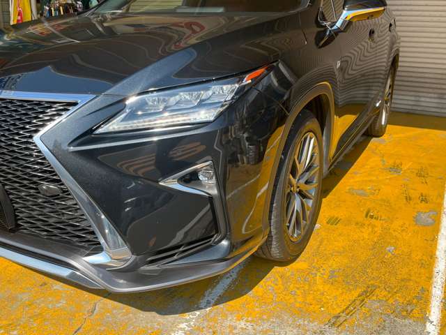 Lexus RX 9