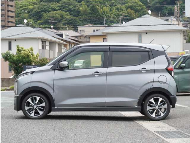 Mitsubishi eK X 12