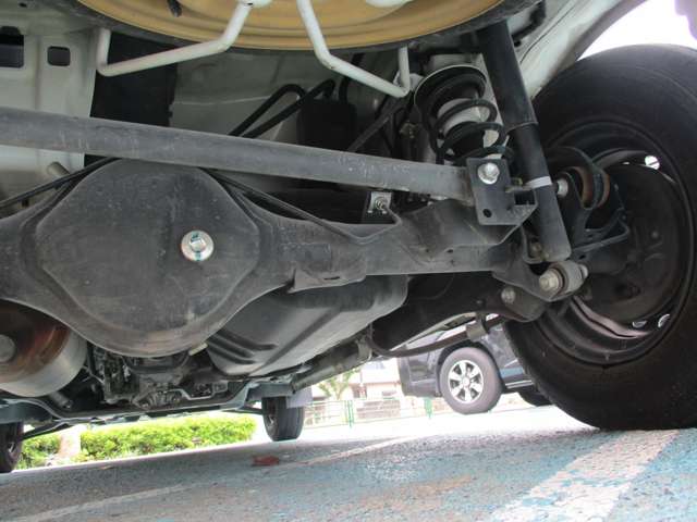 Nissan NV100 Clipper 8