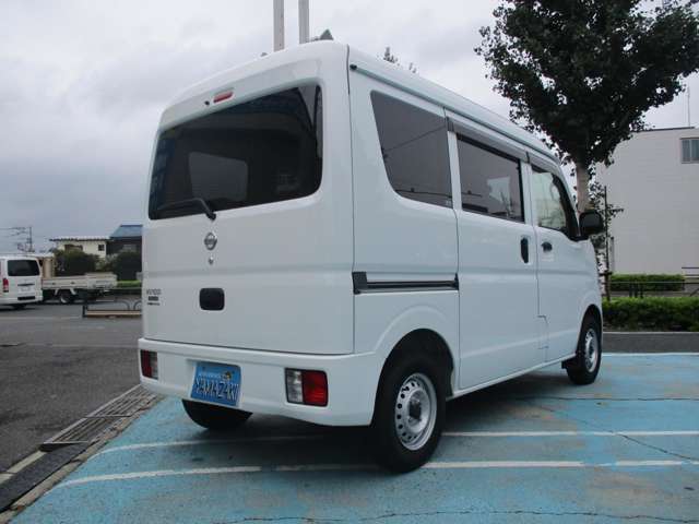 Nissan NV100 Clipper 10