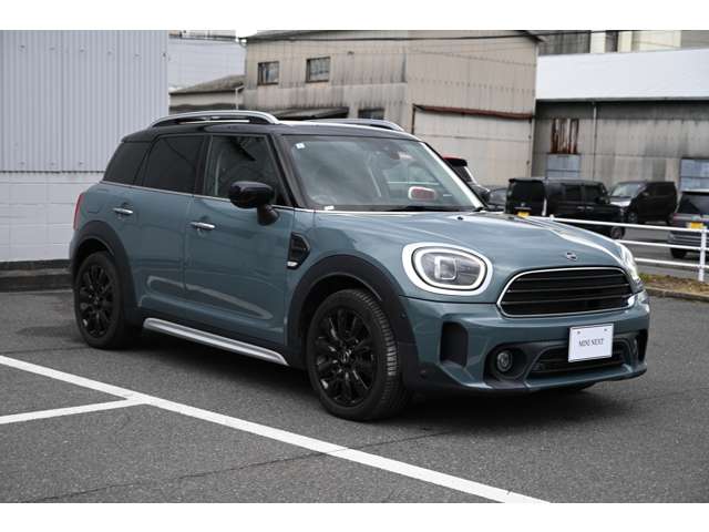 MINI Crossover 8