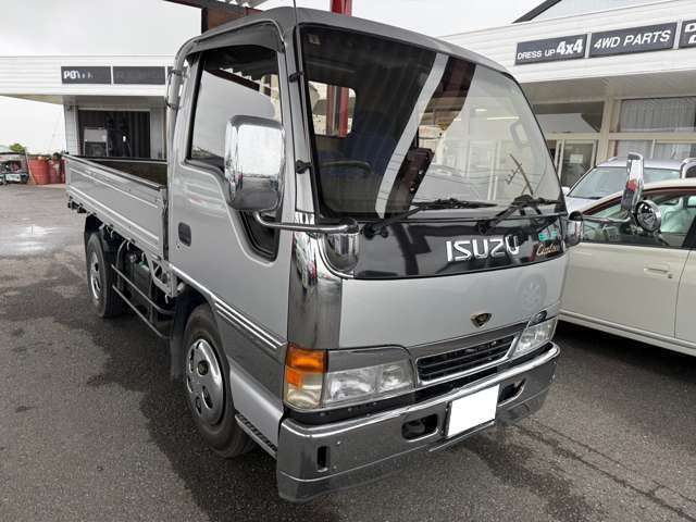 Isuzu Elf 2