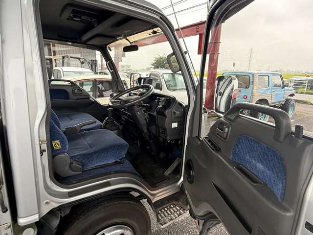 Isuzu Elf 10