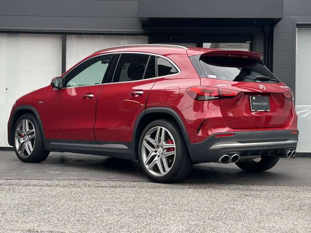 Mercedes-Benz GLA-Class 4