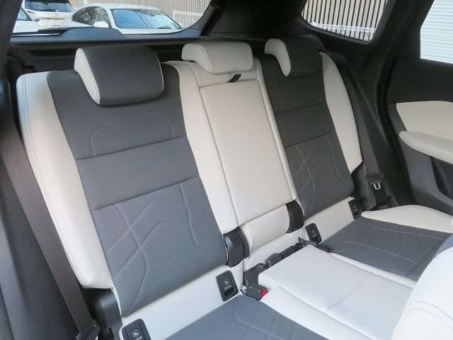 BMW X1 8
