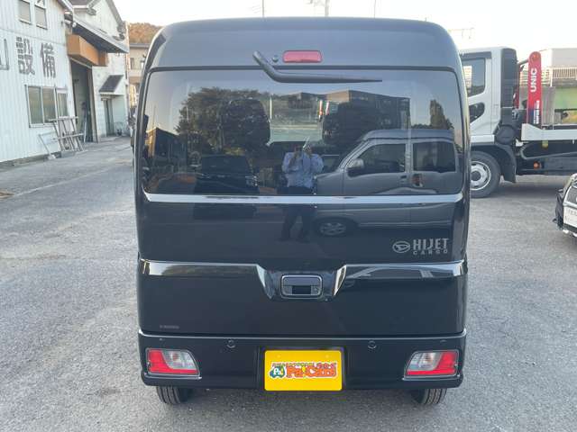 Daihatsu Hijet Cargo 9