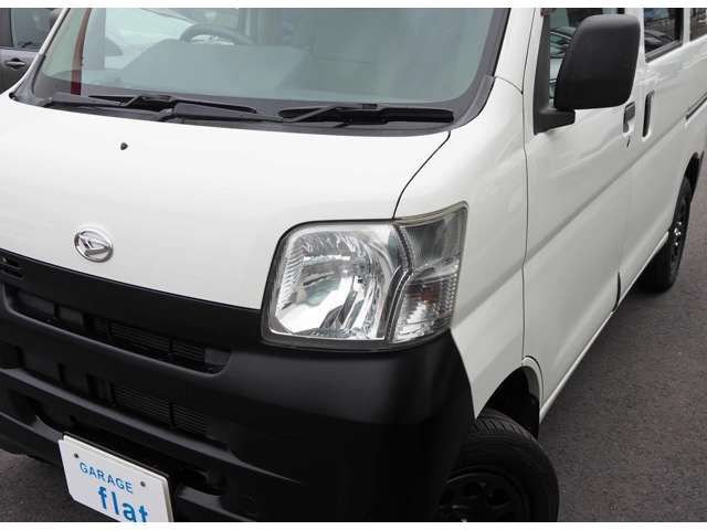 Daihatsu Hijet Cargo 10