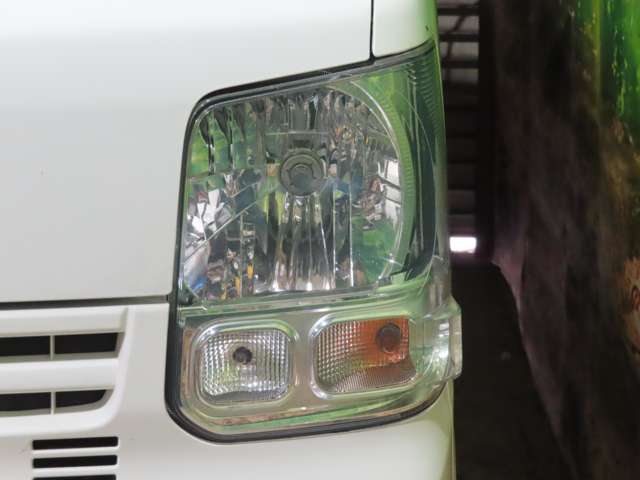 Mitsubishi Minicab Van 11