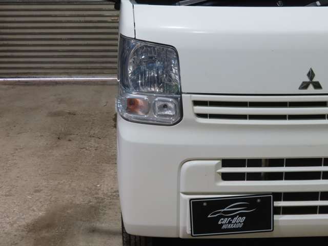 Mitsubishi Minicab Van 12