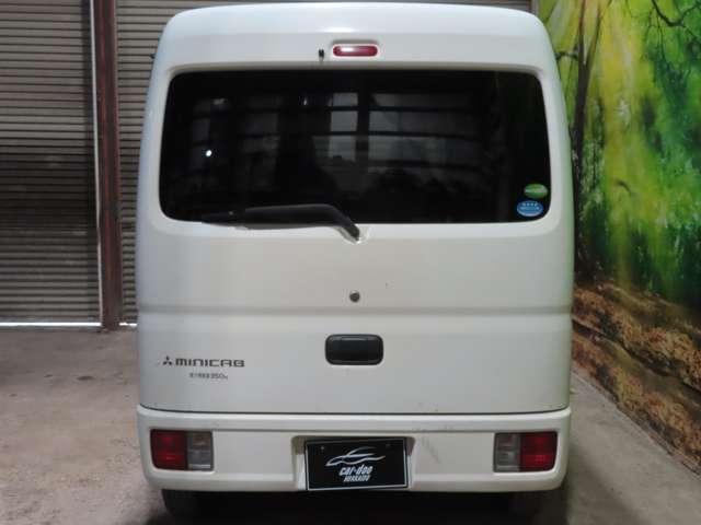 Mitsubishi Minicab Van 7
