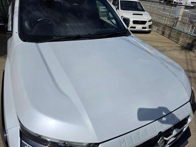 Mitsubishi Triton 12