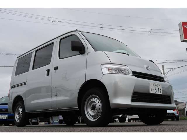 Toyota Town Ace Van 5