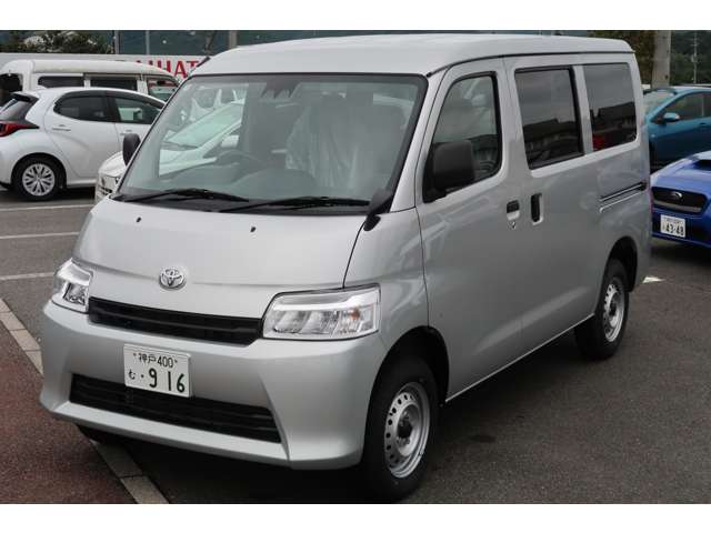 Toyota Town Ace Van 9