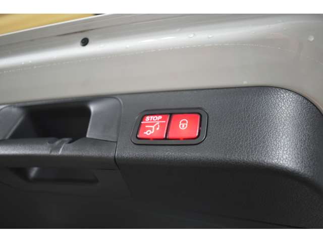 Mercedes-Benz GLB 10