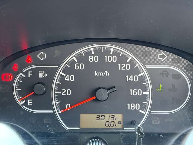 Nissan AD 6
