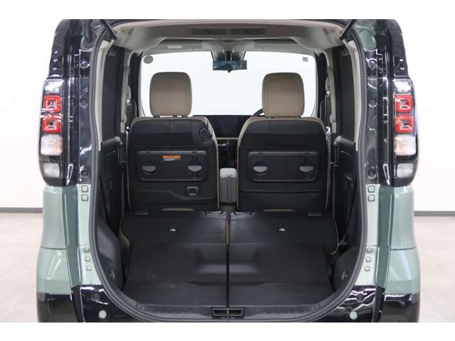 Mitsubishi Delica Mini 12