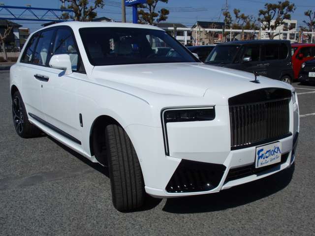 Rolls-Royce ブラックバッジカリナン 10