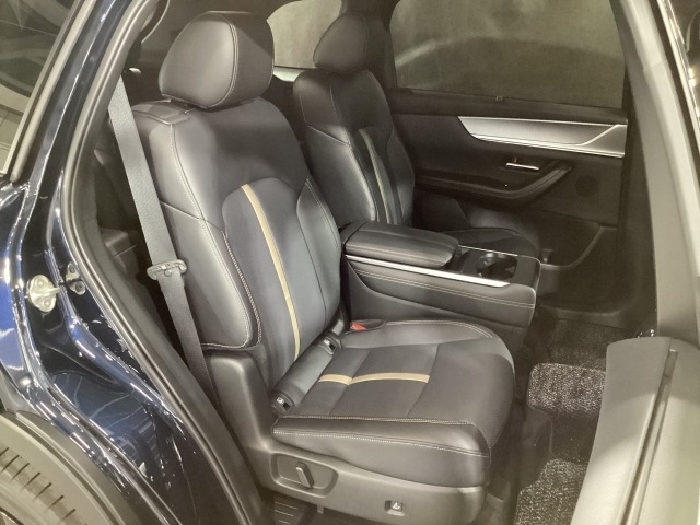 Mazda CX-80 10