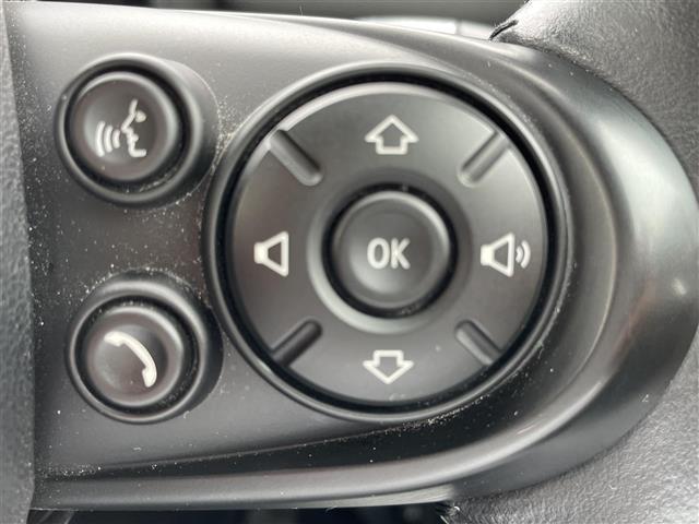 MINI Crossover 11