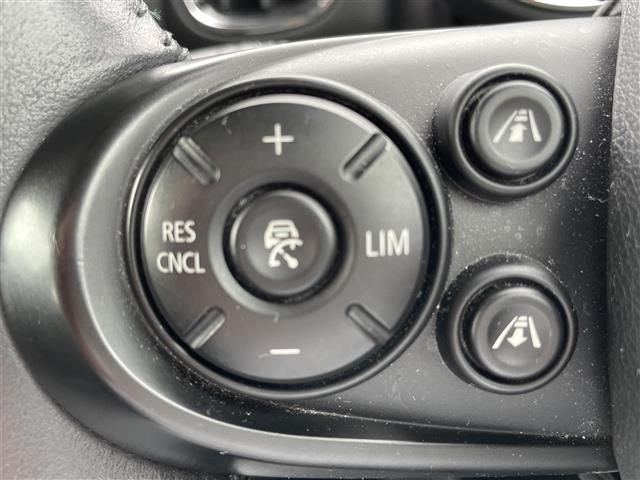 MINI Crossover 10