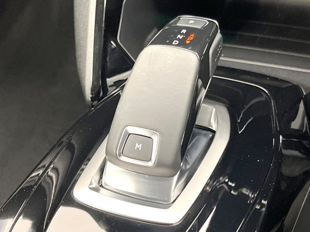 Peugeot SUV 2008 12