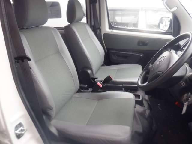 Toyota Town Ace Van 12