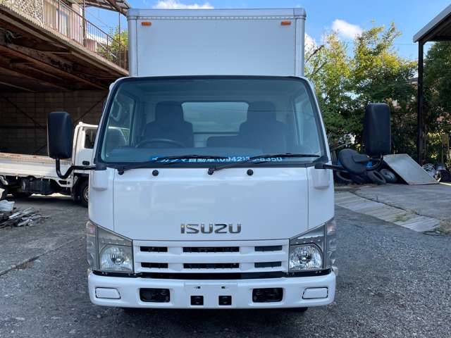 Isuzu Elf 2
